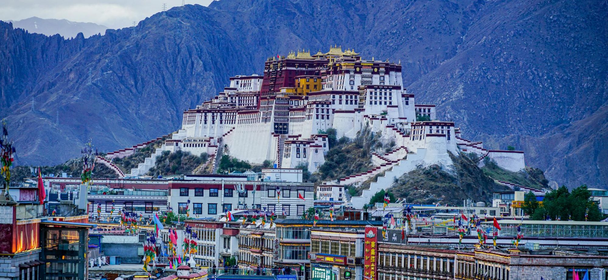 跟着总书记看中国 | 西藏：生态美旅游旺文化兴 “三张答卷”话雪域发展