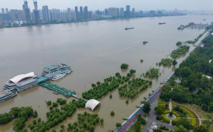 长江中下游干流洞庭湖入江口以下河段发生全线超警洪水